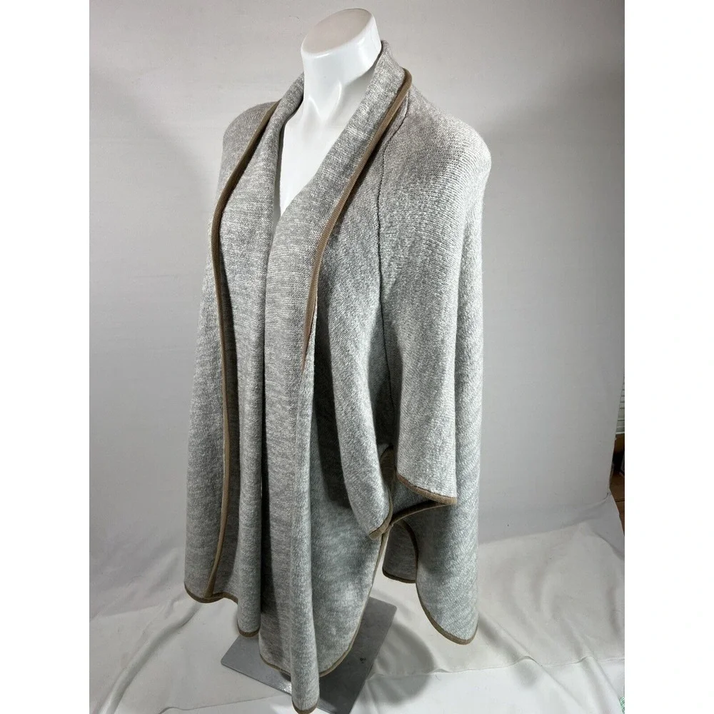 Freeway Boho‎ Shawl Womens One Size Gray Brown Contrast Trim Casual